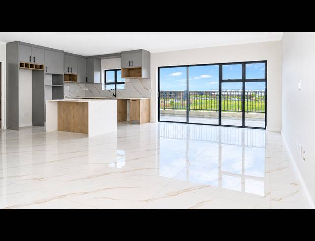3 BEDROOM APARTMENT FOR SALE IN SANDOWN
